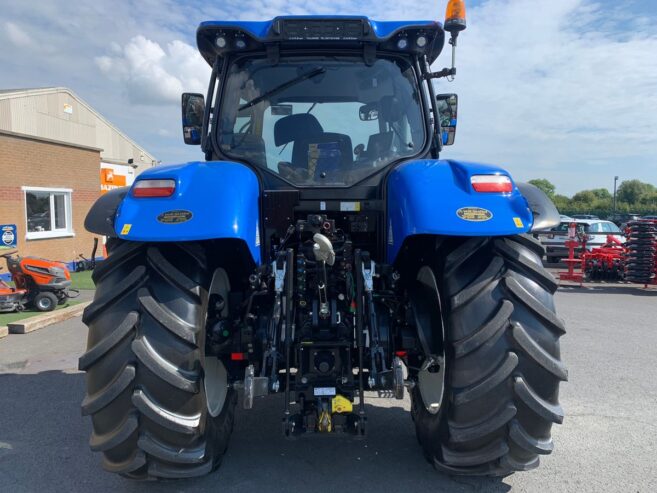 New Holland T7.210